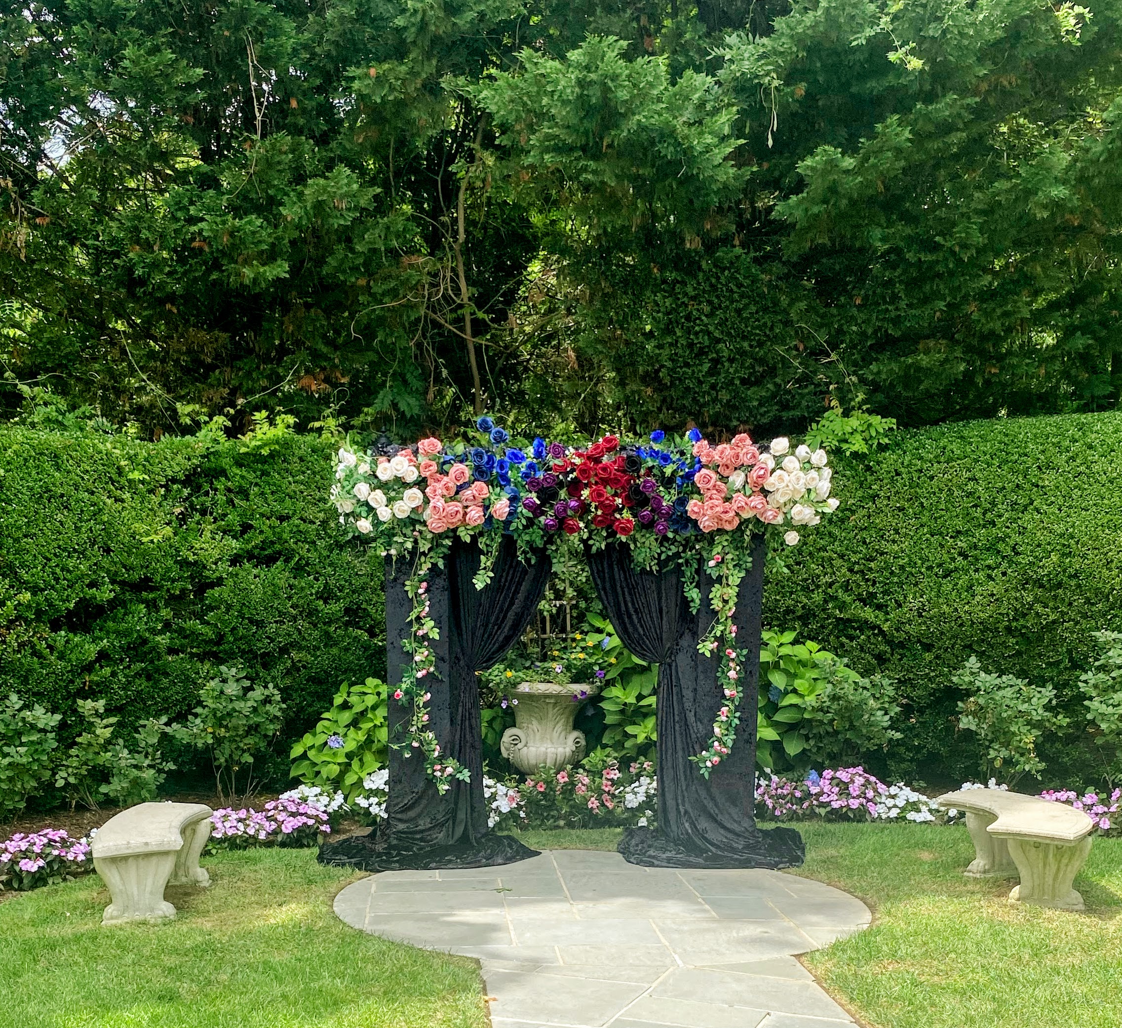 roslyn Long Island wedding ceremony arch